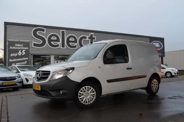 Mercedes-Benz Citan (2018) thumbnail 3