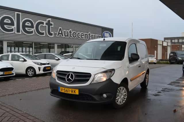 Mercedes-Benz Citan (2018) thumbnail 4