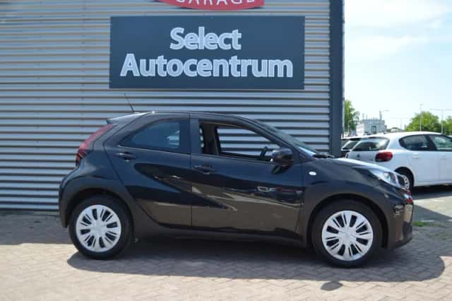 Toyota Aygo X (2022) thumbnail 5
