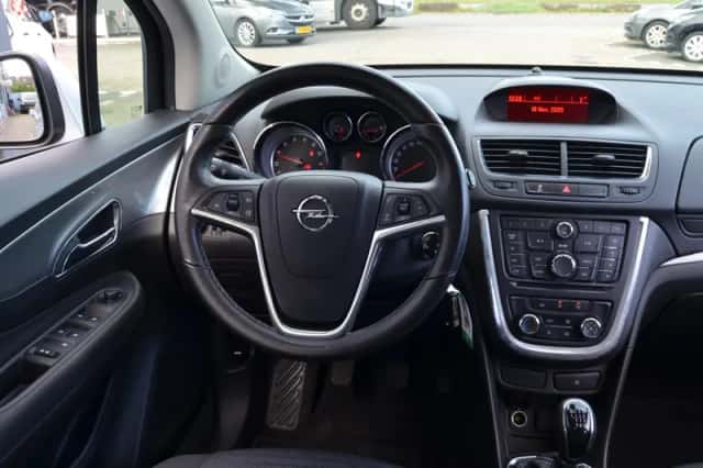 Opel Mokka (2014) thumbnail 2