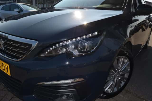 Peugeot 308 (2020) thumbnail 5