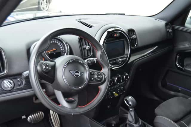 MINI Countryman (2019) thumbnail 3