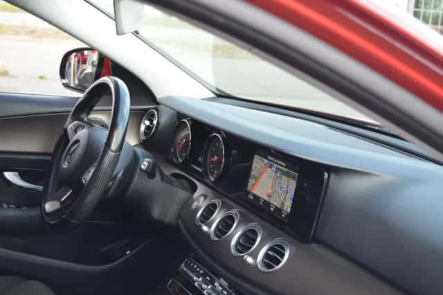 Mercedes-Benz E-Klasse (2016) thumbnail 6