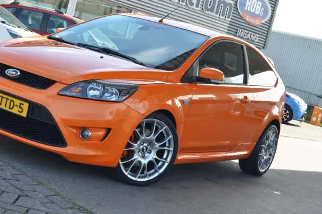 Ford Focus (2008) thumbnail 3