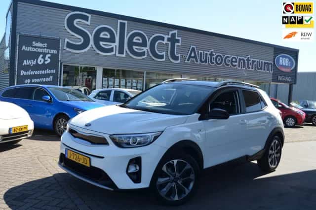 Kia Stonic (2020) thumbnail 1