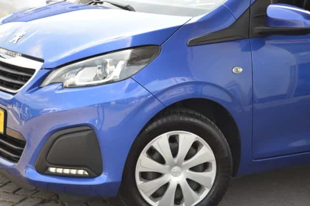 Peugeot 108 (2021) thumbnail 2