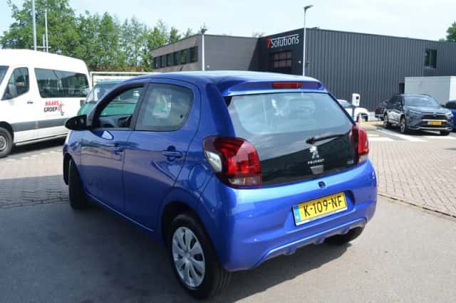 Peugeot 108 (2021) thumbnail 3