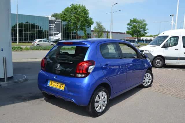 Peugeot 108 (2021) thumbnail 4