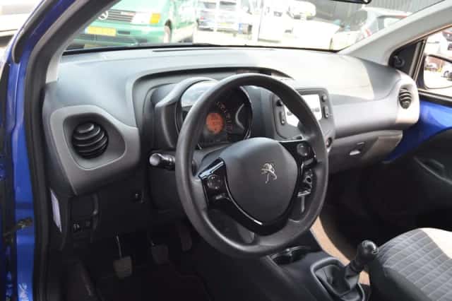 Peugeot 108 (2021) thumbnail 6