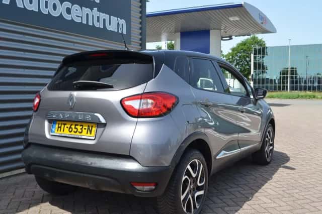 Renault Captur (2016) thumbnail 5