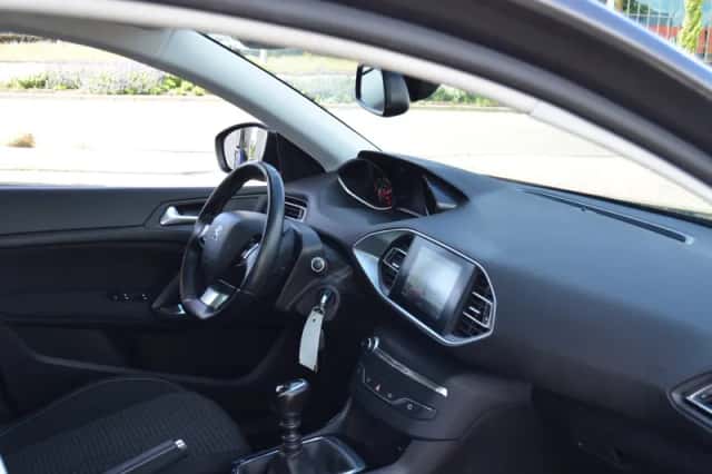 Peugeot 308 (2020) thumbnail 6