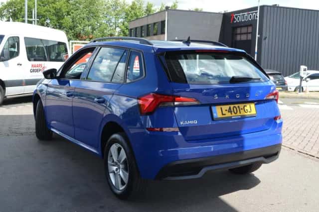Škoda Kamiq (2021) thumbnail 4