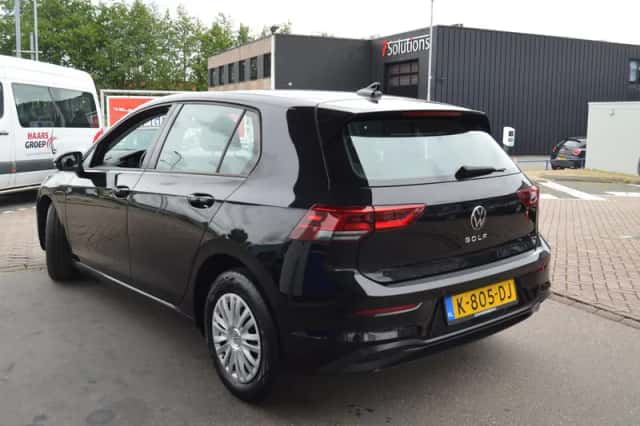 Volkswagen Golf (2020) thumbnail 3