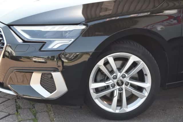 Audi A3 (2020) thumbnail 2
