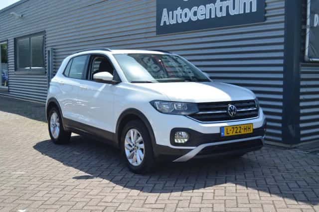 Volkswagen T-Cross (2021) thumbnail 3