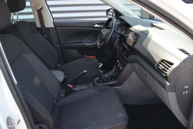 Volkswagen T-Cross (2021) thumbnail 4