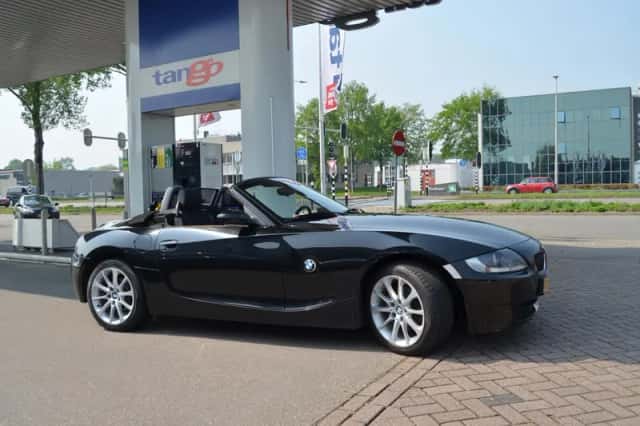 BMW Z4 (2008) thumbnail 3