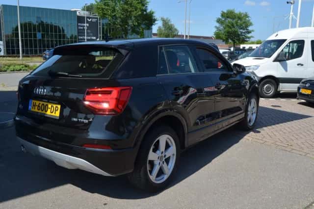 Audi Q2 (2020) thumbnail 5