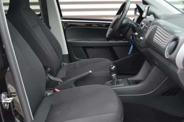 SEAT Mii (2015) thumbnail 6