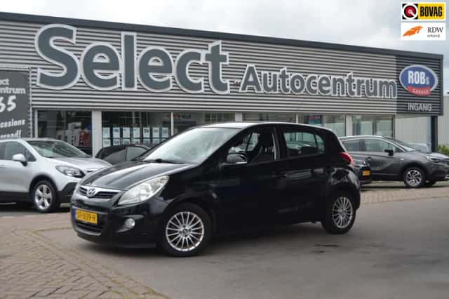 Hyundai i20 (2012) thumbnail 1