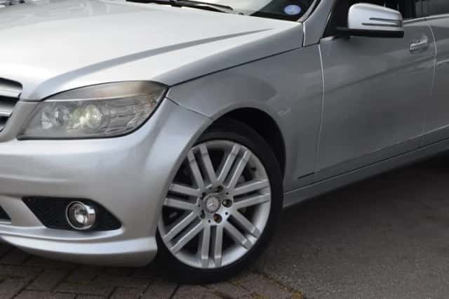 Mercedes-Benz C-Klasse (2009) thumbnail 2