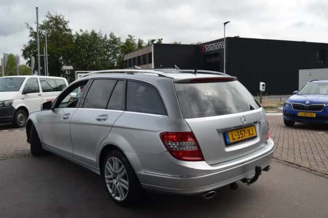 Mercedes-Benz C-Klasse (2009) thumbnail 3