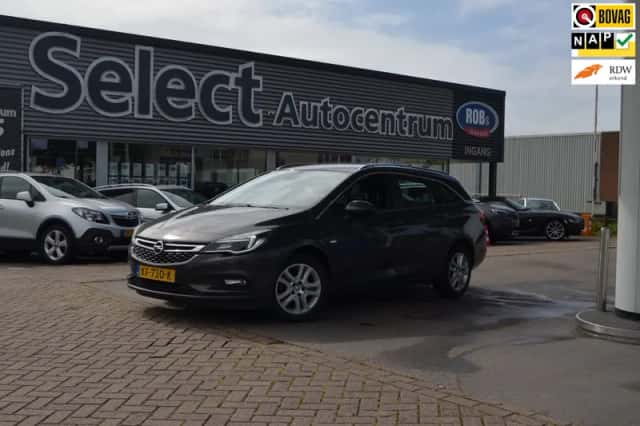 Opel Astra (2016) thumbnail 1