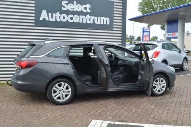 Opel Astra (2016) thumbnail 6