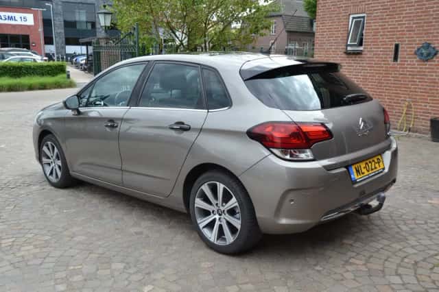 Citroën C4 (2016) thumbnail 3