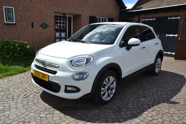 Fiat 500 (2015) thumbnail 1
