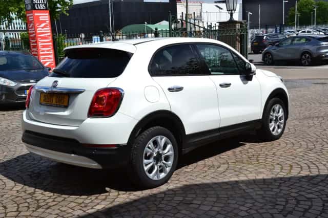 Fiat 500 (2015) thumbnail 4