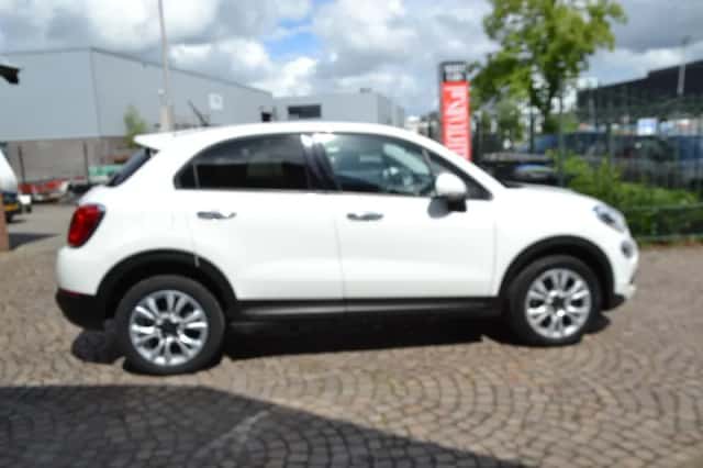 Fiat 500 (2015) thumbnail 5