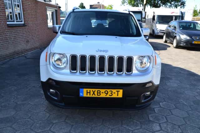 Jeep Renegade (2018) thumbnail 5