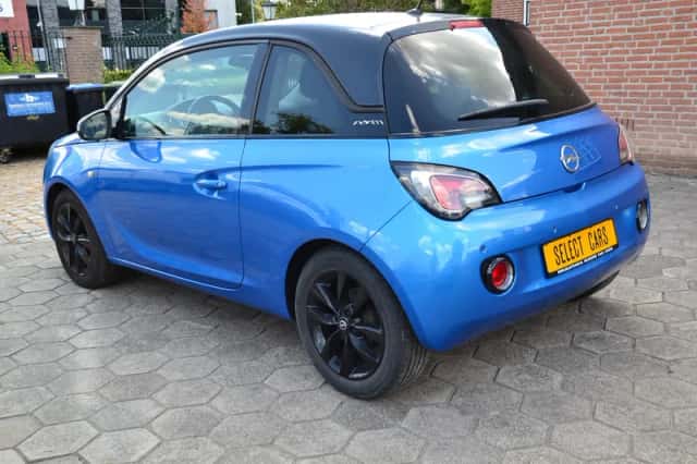 Opel Adam (2016) thumbnail 2