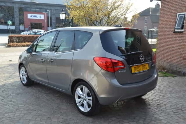 Opel Meriva (2016) thumbnail 3