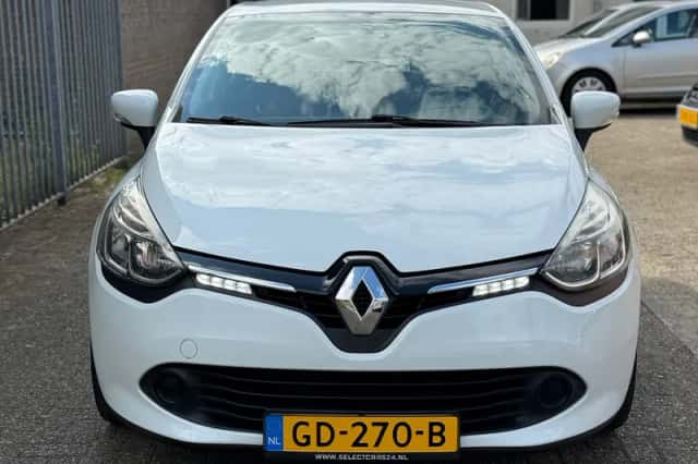 Renault Clio (2015) thumbnail 6