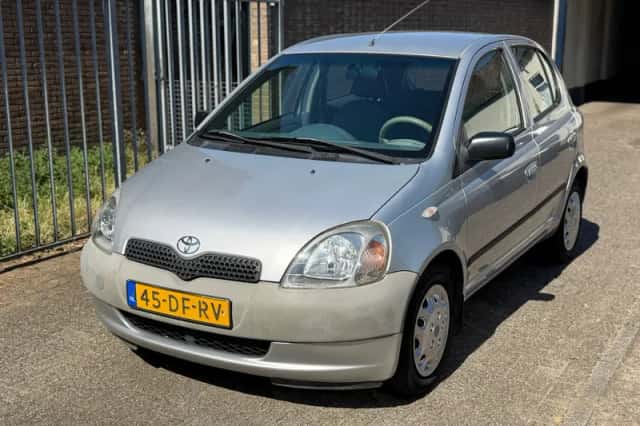 Toyota Yaris (1999) thumbnail 1