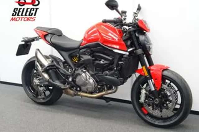 DUCATI MONSTER (2021) thumbnail 4