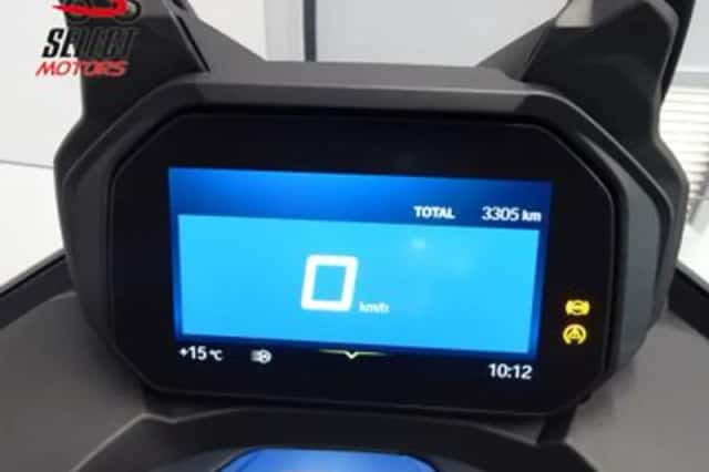BMW C (2025) thumbnail 2
