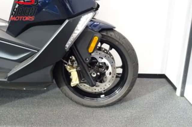 BMW C (2025) thumbnail 5