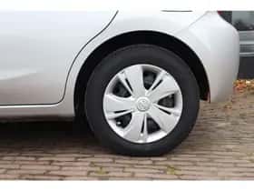 Nissan Micra (2015) thumbnail 19