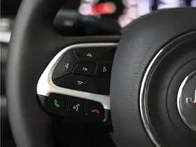Jeep Renegade (2020) thumbnail 21