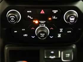 Jeep Renegade (2020) thumbnail 10