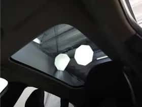 Volvo V40 (2017) thumbnail 6
