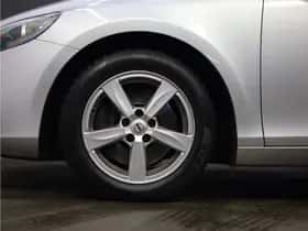 Volvo V40 (2017) thumbnail 15