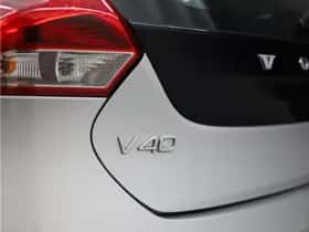 Volvo V40 (2017) thumbnail 16