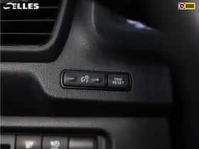 Nissan Leaf (2018) thumbnail 25