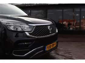 SsangYong Rexton thumbnail 5