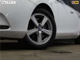 Volvo V40 thumbnail 14