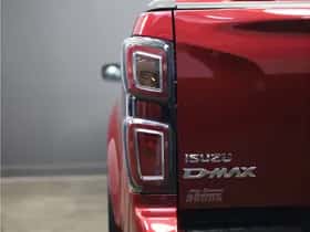 Isuzu D-Max (2024) thumbnail 3